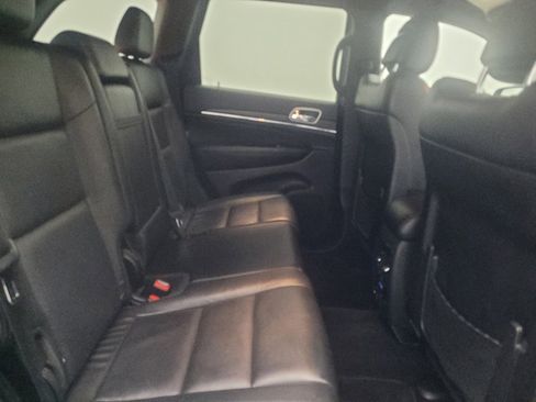 Used 2018 Jeep Grand Cherokee Limited AWD/4WD image 19