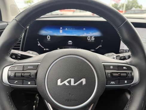 Certified 2024 Kia Sportage SX FWD image 32