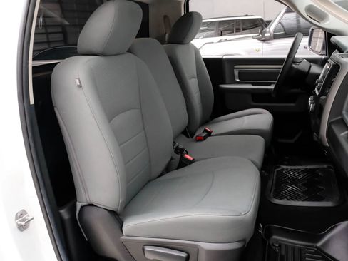 Used 2017 RAM 1500 Express RWD image 27