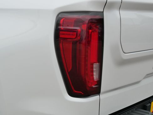 Certified 2023 GMC Sierra 1500 Denali w/ Denali Reserve Package AWD/4WD image 17