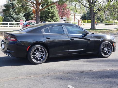 Used 2018 Dodge Charger GT image 4