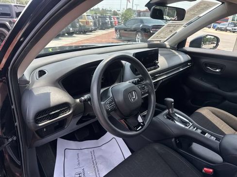 Used 2024 Honda HR-V LX image 14