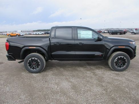 New 2026 GMC Canyon AT4 AWD/4WD image 3