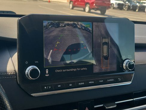 Used 2023 Mitsubishi Outlander SE image 30