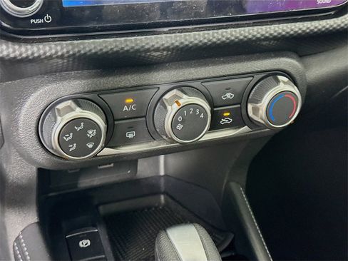 Used 2023 Nissan Kicks SV image 15