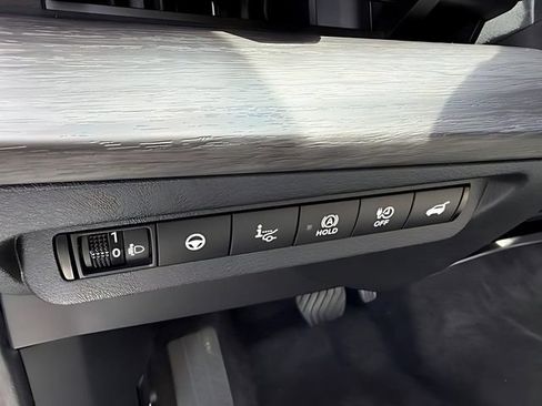Certified 2024 Nissan Ariya FWD image 16