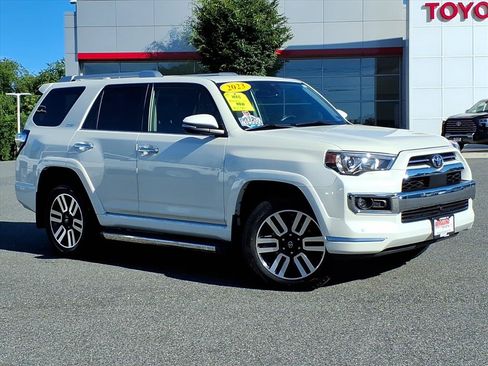 Used 2023 Toyota 4Runner Limited AWD/4WD image 2