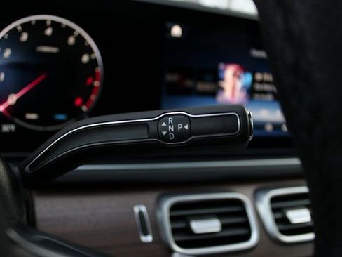 New 2026 Mercedes-Benz GLS 580 4MATIC image 24