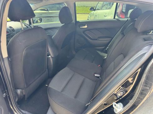 Used 2017 Kia Forte LX FWD image 19