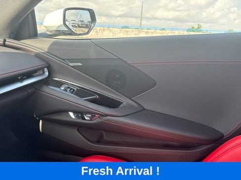 Used 2025 Chevrolet Corvette E-Ray AWD/4WD image 9