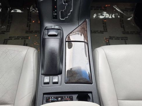 Used 2013 Lexus RX 450h Base AWD 4dr SUV w/ Navigation Pkg image 14