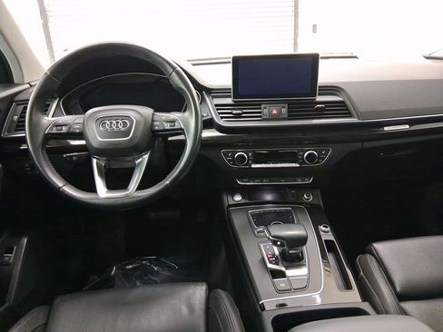 Used 2018 Audi Q5 2.0T Premium Plus w/ Premium Plus Package image 4