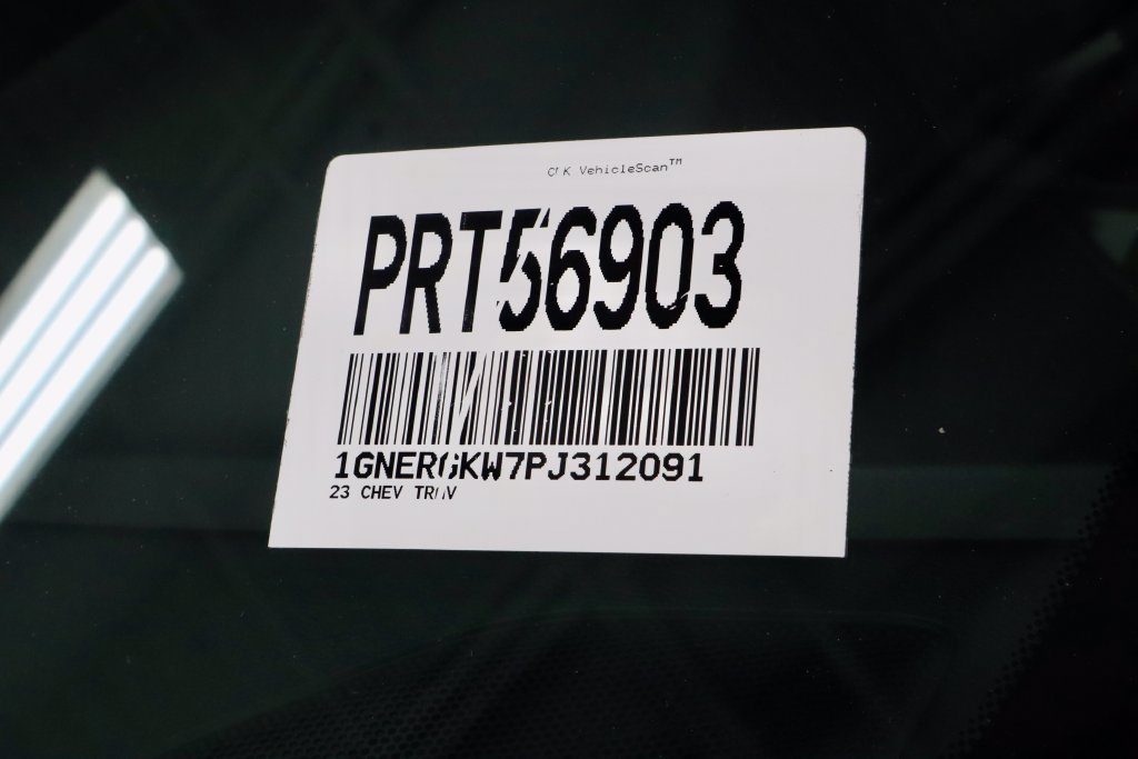Used 2023 Chevrolet Traverse LT FWD image 34