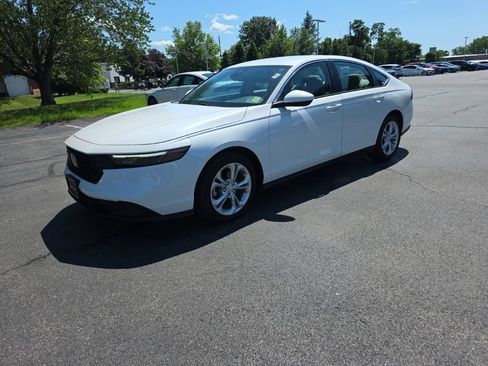 Certified 2023 Honda Accord LX image 3