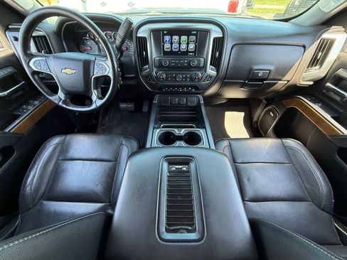 Used 2019 Chevrolet Silverado 2500 LTZ w/ Duramax Plus Package AWD/4WD image 17