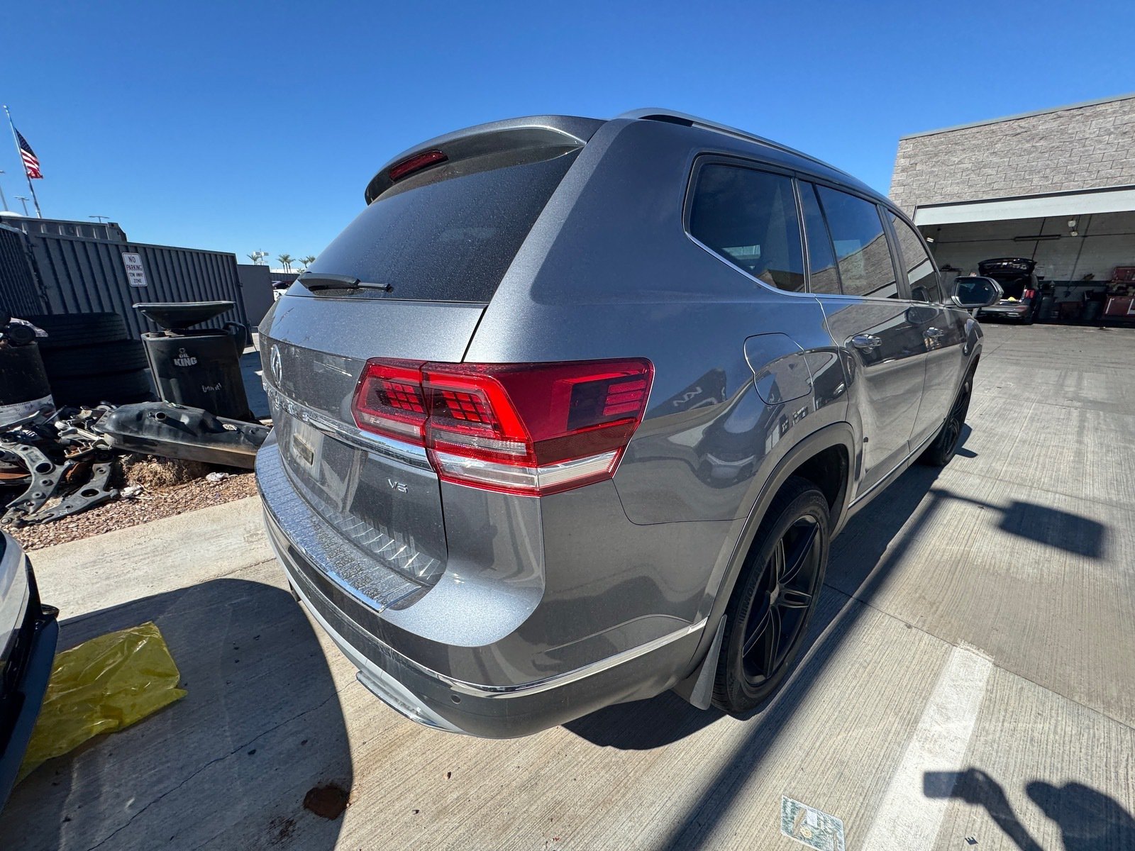Used 2019 Volkswagen Atlas SEL FWD image 4