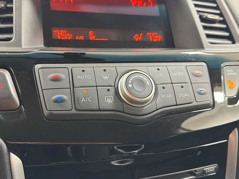 Used 2015 Nissan Pathfinder S FWD image 19