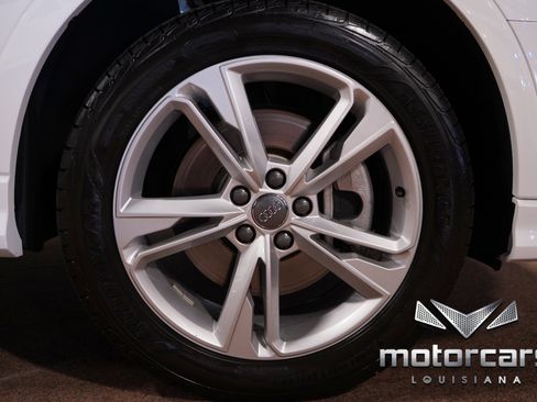 Used 2020 Audi Q3 2.0T Premium image 23