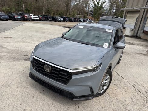 Used 2025 Honda CR-V EX-L image 3