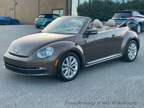 Used 2013 Volkswagen Beetle TDI image 9