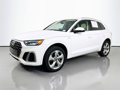 Used 2023 Audi Q5 2.0T Premium Plus w/ Premium Plus Package image 3