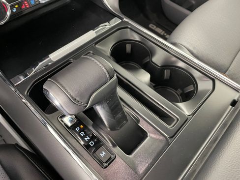 New 2025 Ford F150 Lariat w/ Equipment Group 502A High image 8