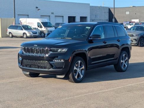 New 2025 Jeep Grand Cherokee Limited image 7