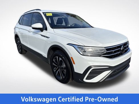 Certified 2024 Volkswagen Tiguan S image 8