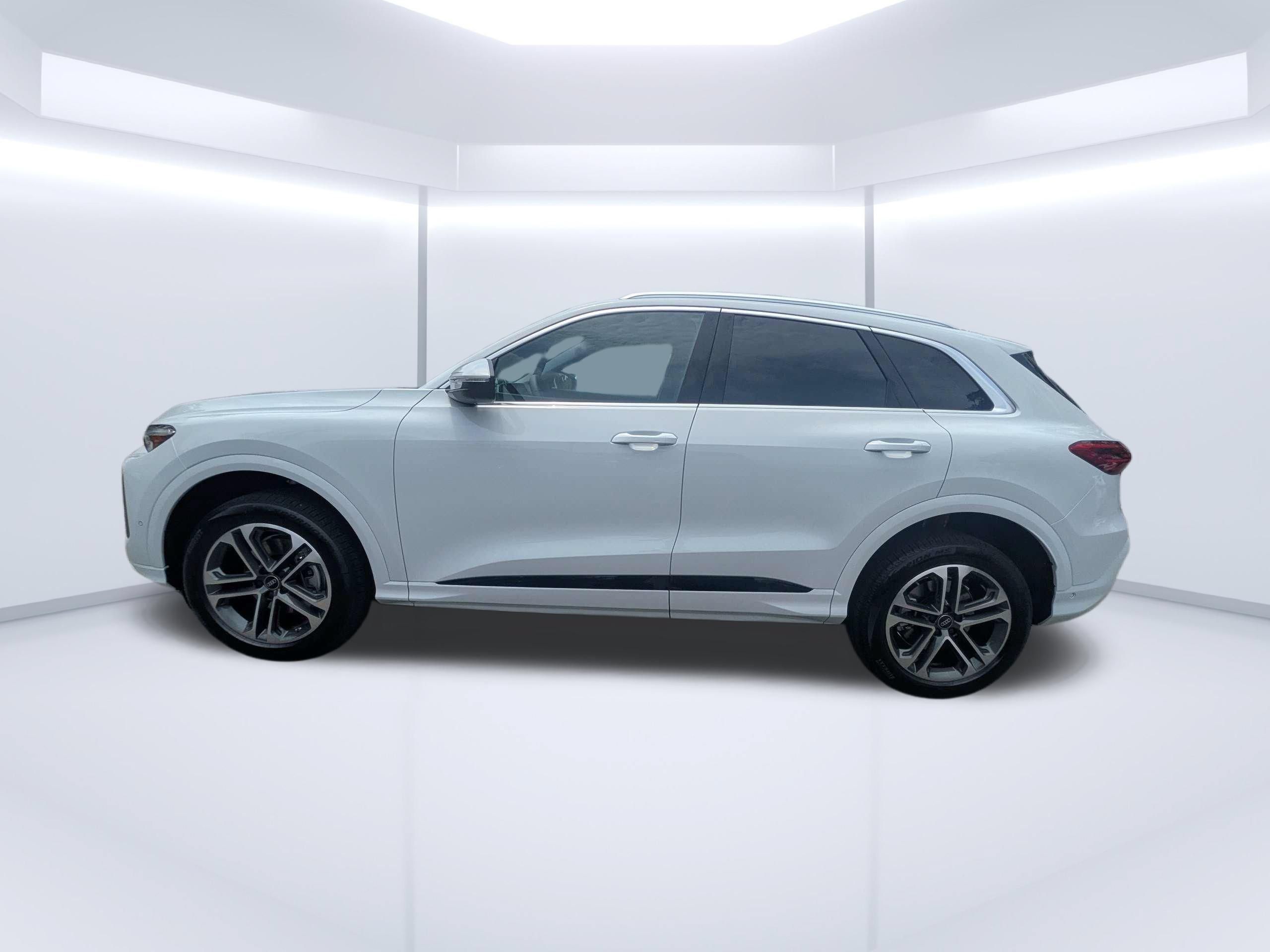 New 2026 Audi Q5 Premium Plus AWD/4WD image 6