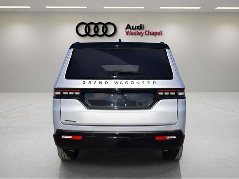 Used 2023 Jeep Grand Wagoneer Series III w/ Quick Order Packagew 28T image 4