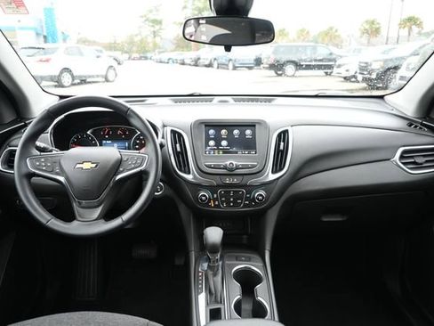 Used 2024 Chevrolet Equinox LT image 12