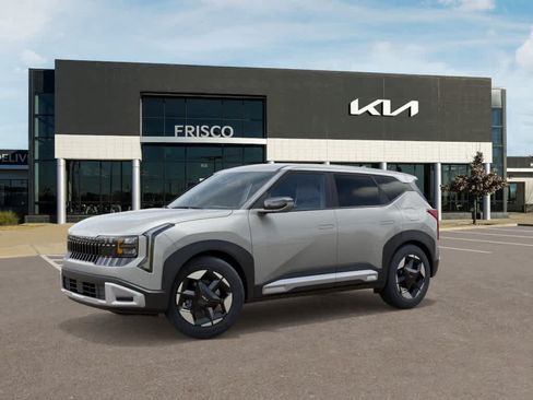 New 2027 Kia Seltos S FWD image 3