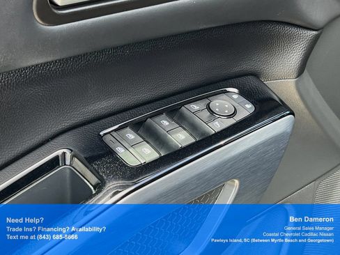 Certified 2025 Nissan Pathfinder SL FWD image 6