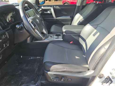 Used 2023 Toyota 4Runner SR5 Premium image 18