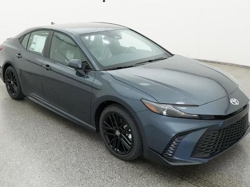 New 2026 Toyota Camry SE FWD image 13