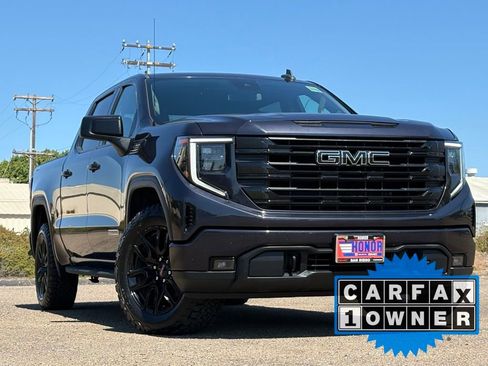 Used 2022 GMC Sierra 1500 Elevation image 1