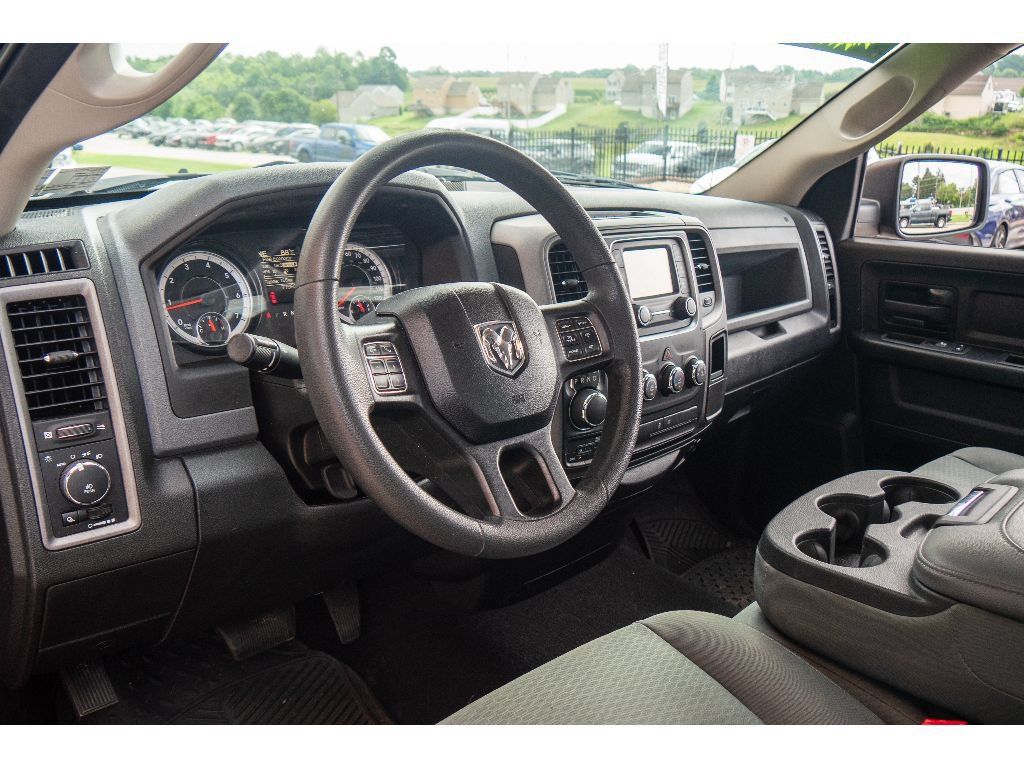 Used 2018 RAM 1500 Express w/ Express Value Package AWD/4WD image 13