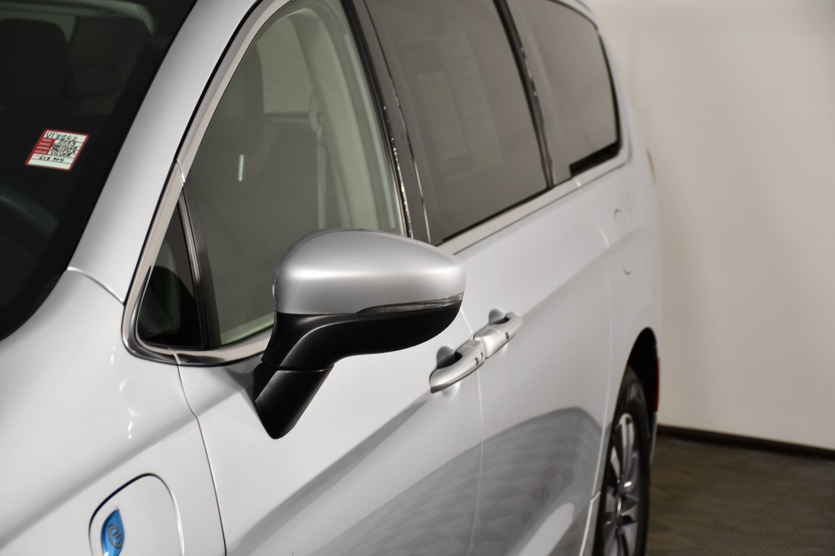 Used 2023 Chrysler Pacifica Touring-L FWD image 13