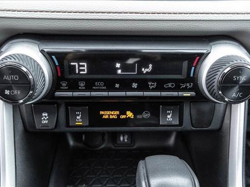 Used 2019 Toyota RAV4 XLE image 18