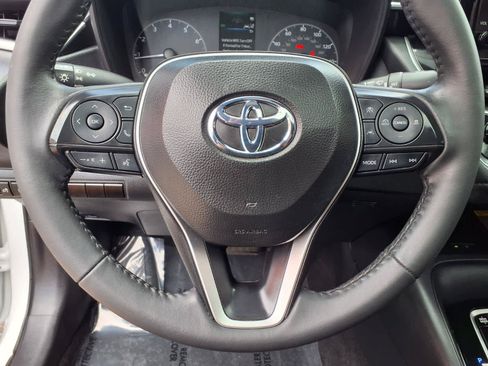 Certified 2024 Toyota Corolla SE w/ SE Premium Package FWD image 20