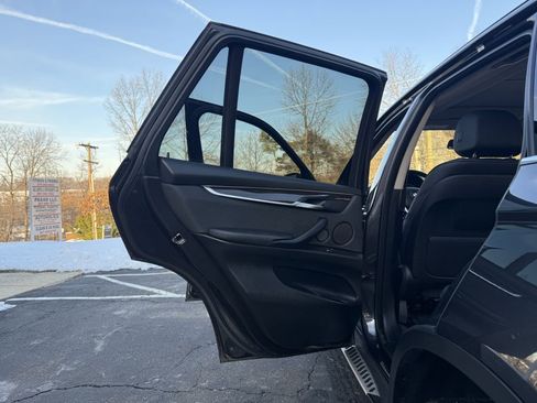 Used 2015 BMW X5 xDrive35i image 19