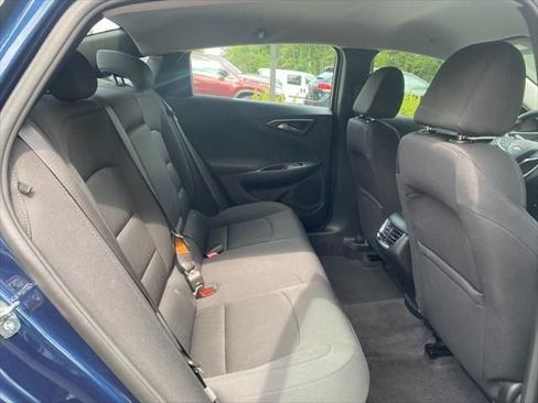 Used 2022 Chevrolet Malibu LT FWD image 25