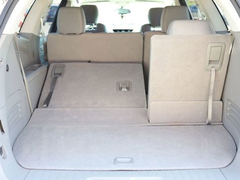 Used 2017 Chevrolet Traverse LS FWD image 32