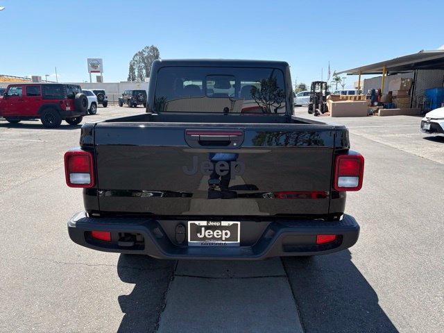 New 2026 Jeep Gladiator Sport AWD/4WD image 6