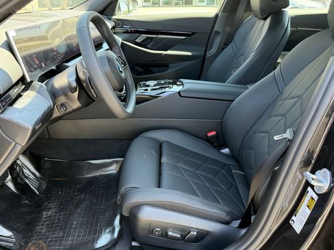 New 2026 BMW 530i w/ Convenience Package image 20