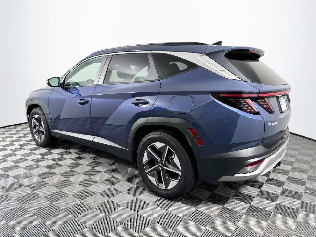 Certified 2025 Hyundai Tucson SEL FWD image 4