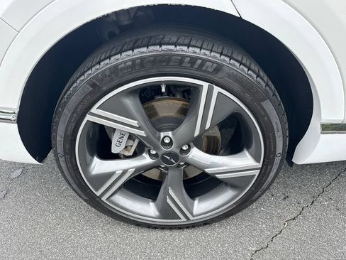Used 2025 Genesis GV80 2.5T Prestige AWD/4WD image 17