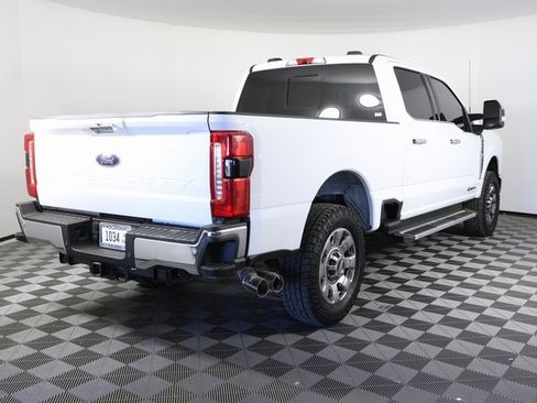 Used 2023 Ford F250 Lariat w/ Chrome Package image 4