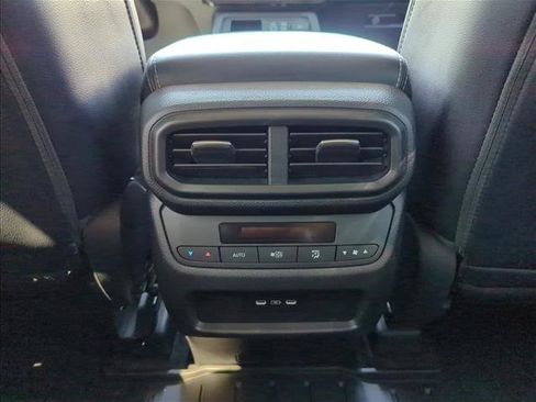 Used 2024 Honda Pilot EX-L image 20