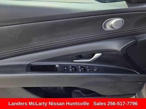 Used 2024 Hyundai Elantra Limited FWD image 22